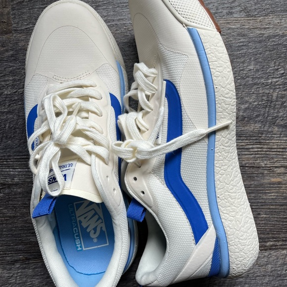 EUC Vans UltraRange EXO True Blue/Marshmallow Sneakers Low-Top Shoes 2023 - Picture 5 of 5